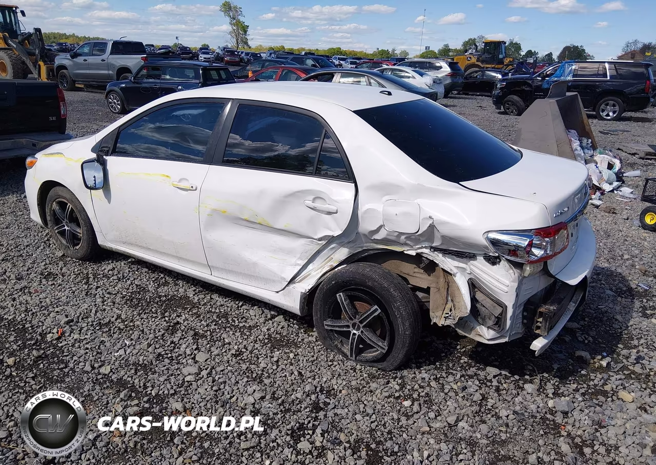 2011 Toyota Corolla Le VIN:JTDBU4EE6B9149097 - 3