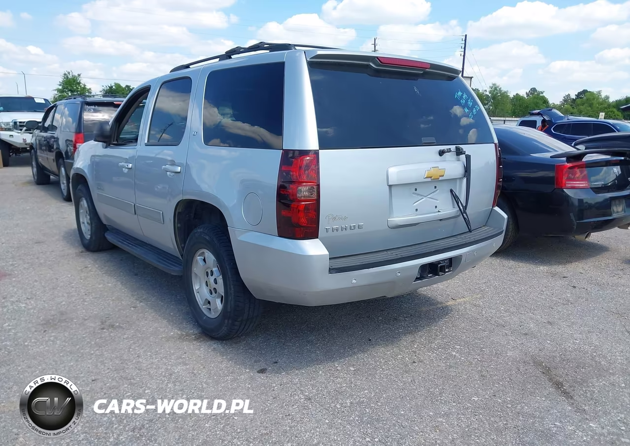 2013 Chevrolet Tahoe Lt VIN:1GNSCBE04DR136998 - 3