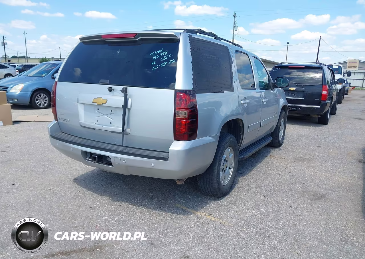 2013 Chevrolet Tahoe Lt VIN:1GNSCBE04DR136998 - 4