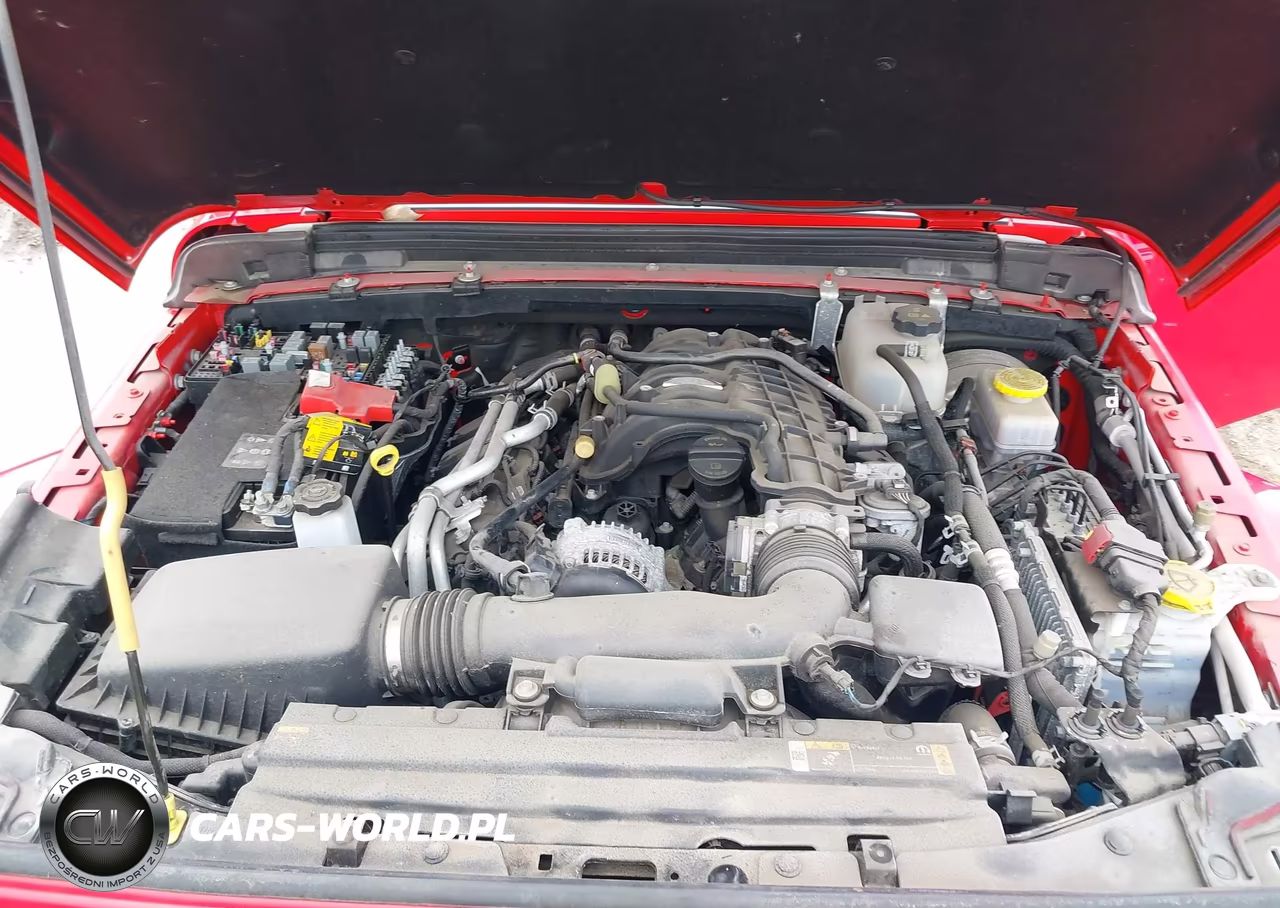 2023 Jeep Wrangler 4-Door Sahara Altitude 4X4 VIN:1C4HJXEGXPW570481 - 10