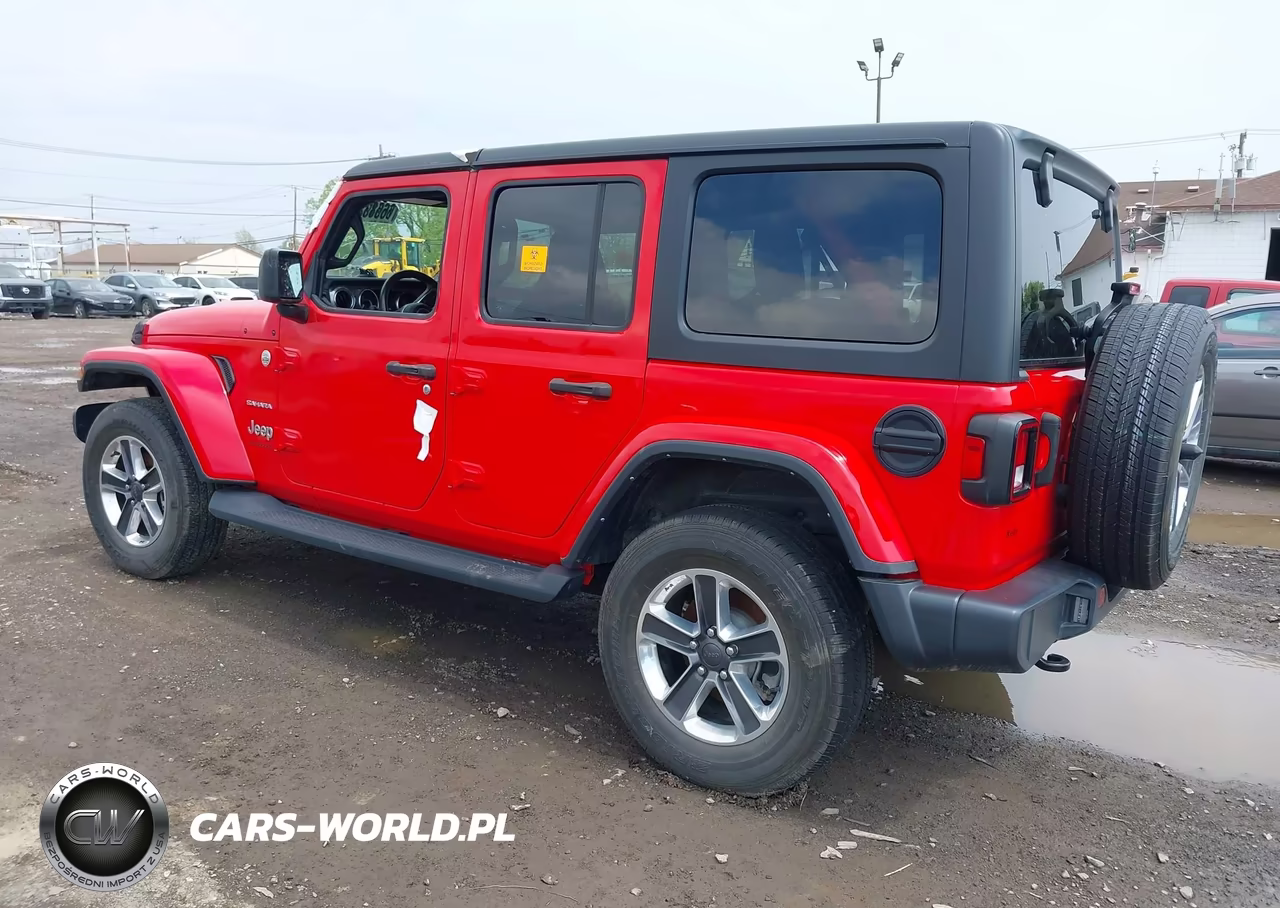 2023 Jeep Wrangler 4-Door Sahara Altitude 4X4 VIN:1C4HJXEGXPW570481 - 3