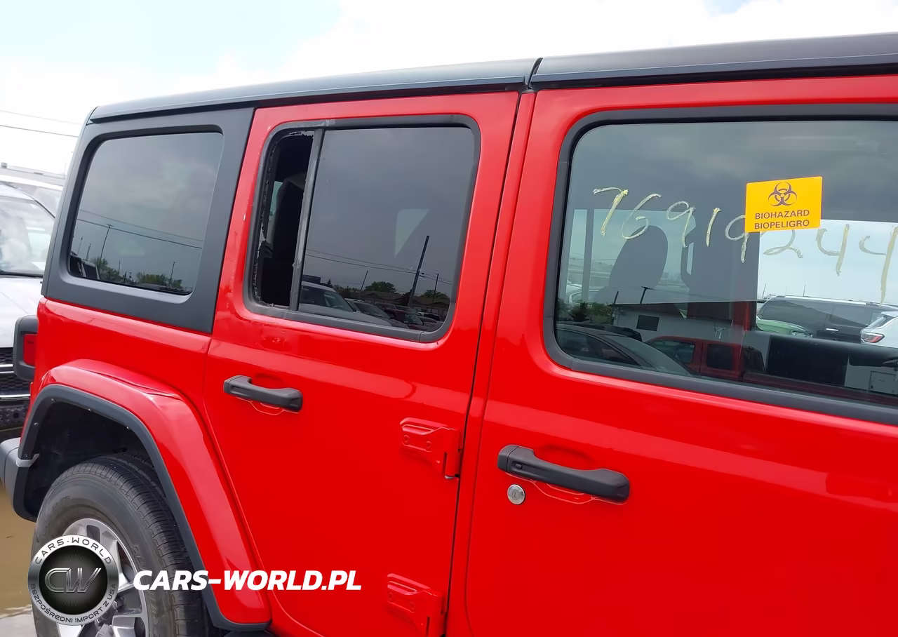 2023 Jeep Wrangler 4-Door Sahara Altitude 4X4 VIN:1C4HJXEGXPW570481 - 6