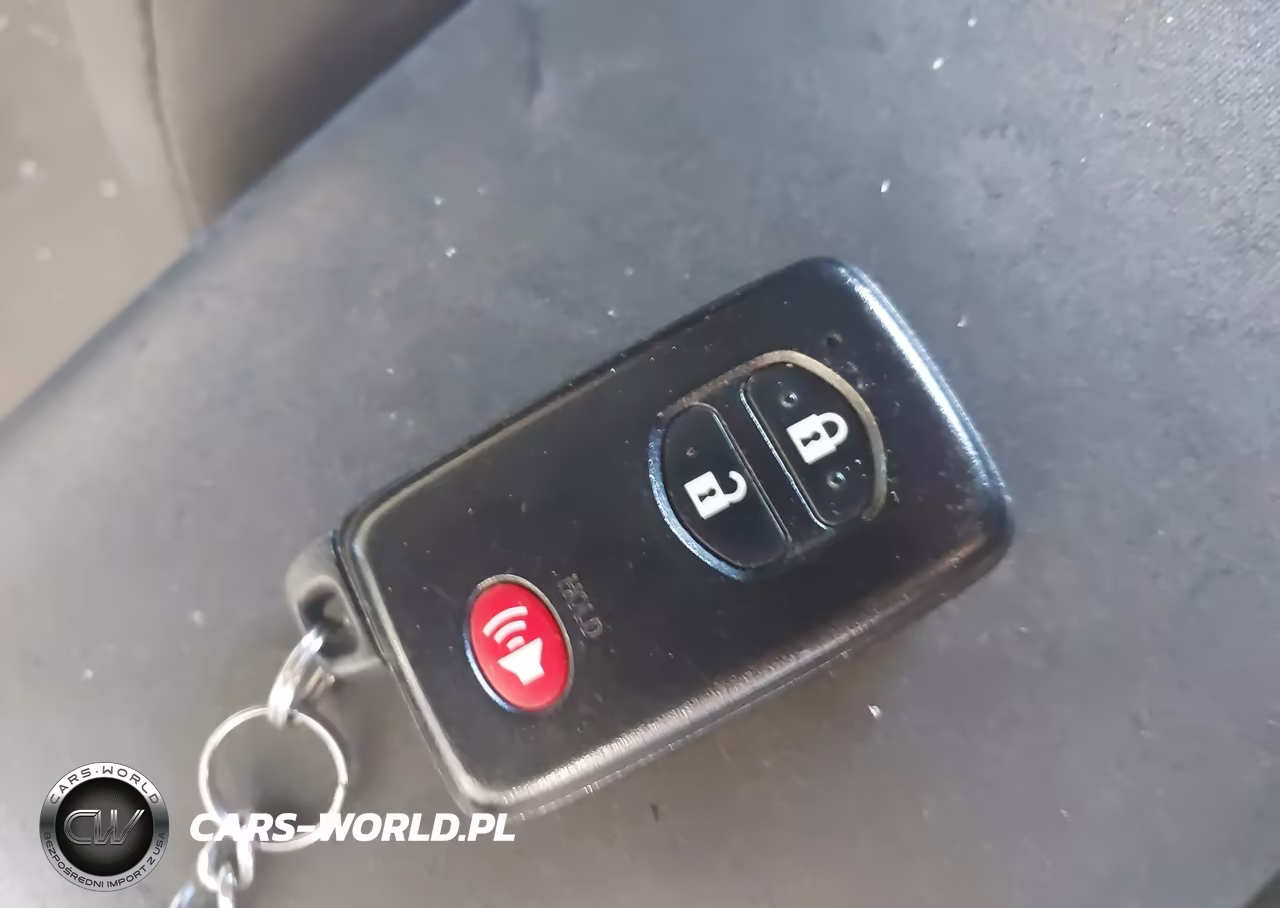 2012 Toyota Prius Two VIN:JTDKN3DU3C5506177 - 11