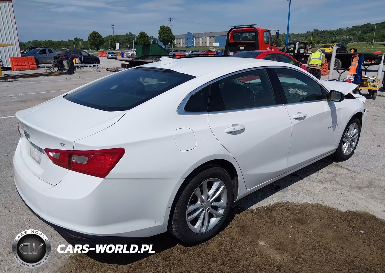 2017 Chevrolet Malibu 1Lt VIN:1G1ZE5ST3HF204709 - 4