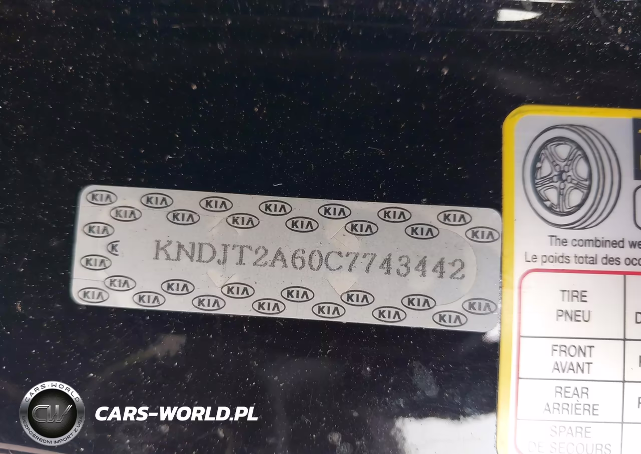 2012 Kia Soul + VIN:KNDJT2A60C7743442 - 17