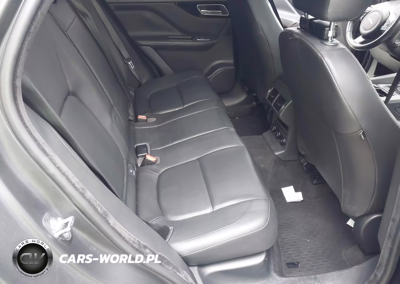 2019 Jaguar F-Pace 25T Premium VIN:SADCJ2FX0KA367928 - 8