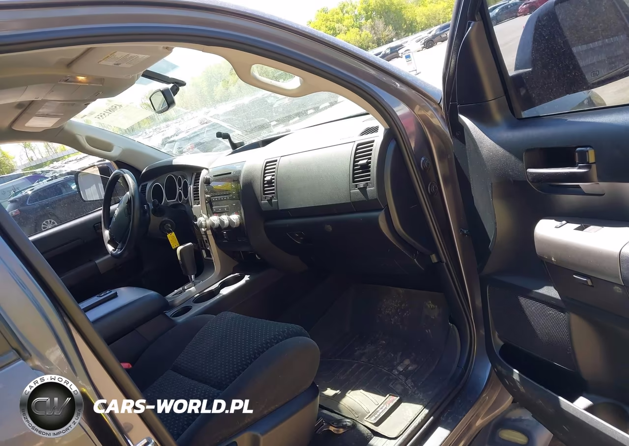 2011 Toyota Tundra Grade 5.7L V8 VIN:5TFDW5F11BX196702 - 5