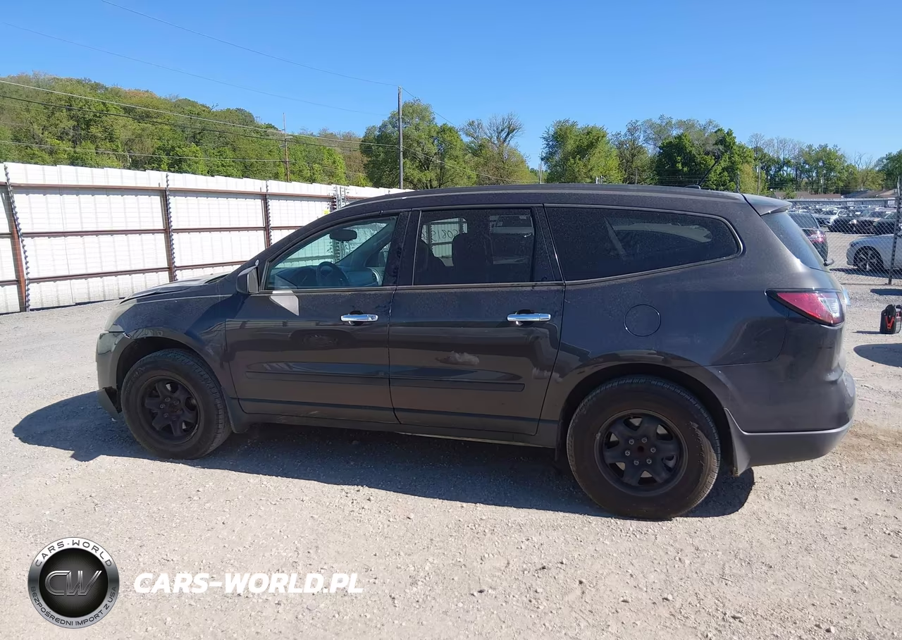 2015 Chevrolet Traverse Ls VIN:1GNKRFKD3FJ121004 - 14