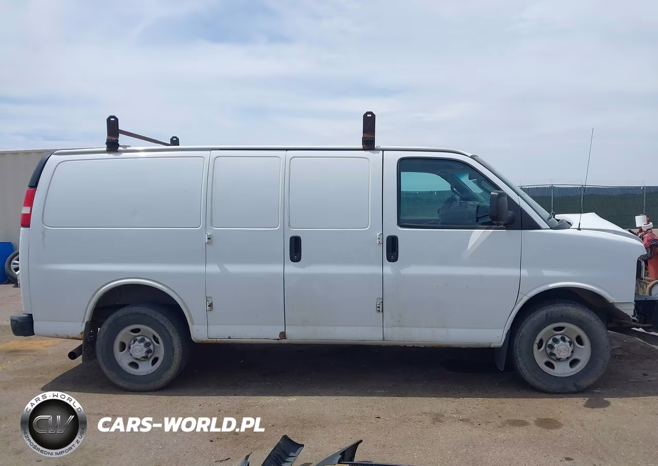 2017 Chevrolet Express 2500 Work Van VIN:1GCWGAFF3H1110764 - 13