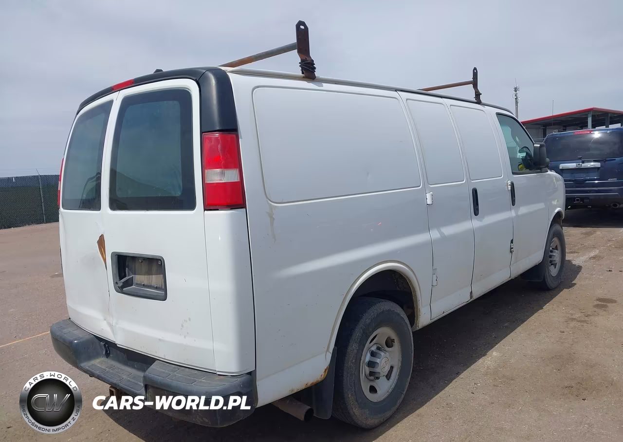 2017 Chevrolet Express 2500 Work Van VIN:1GCWGAFF3H1110764 - 4
