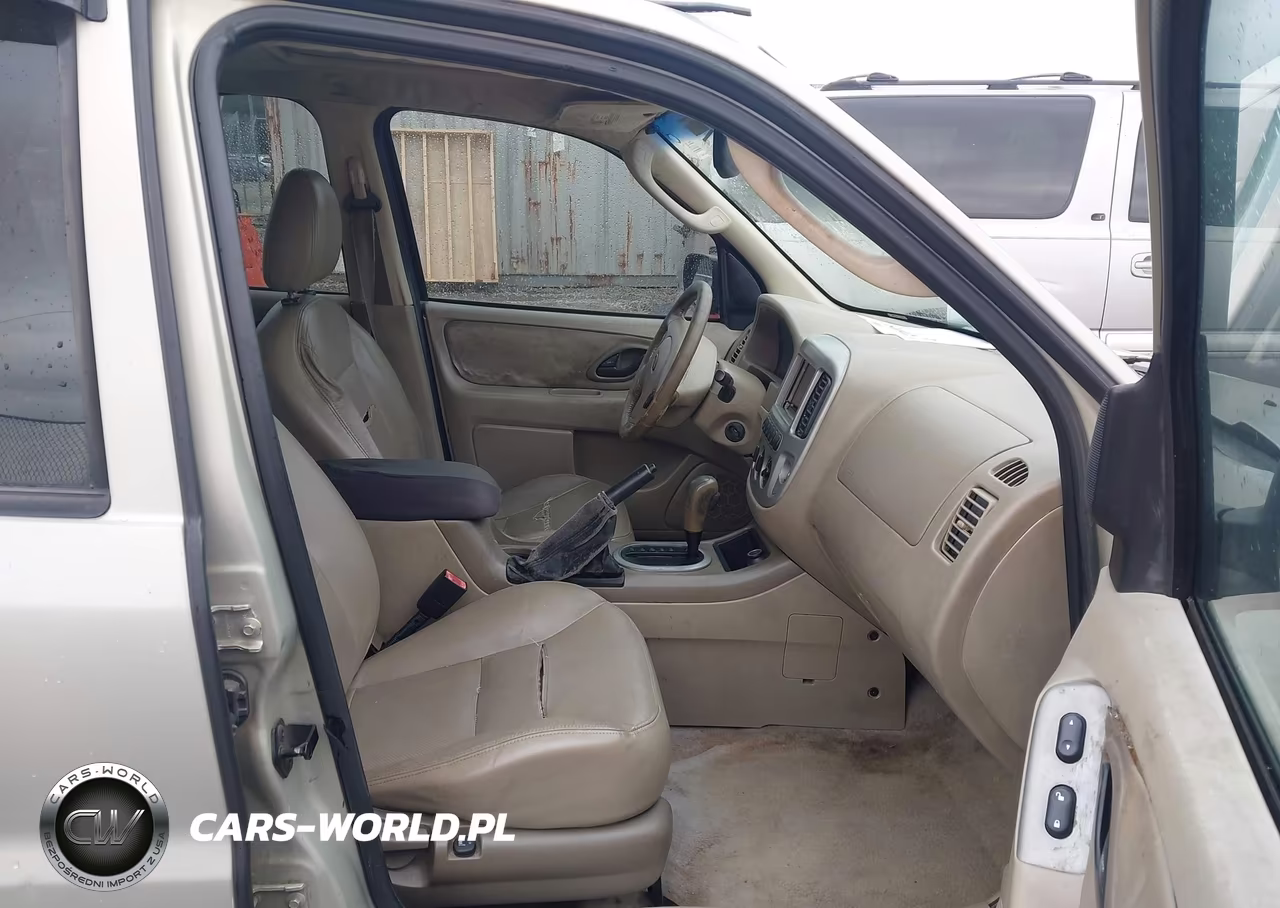 2005 Ford Escape Limited VIN:1FMCU04165KD52284 - 5