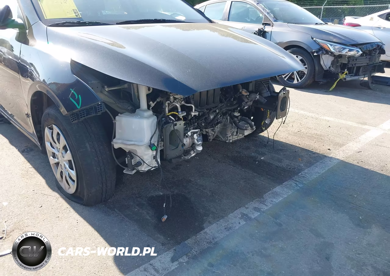 2021 Kia Forte Fe VIN:3KPF24AD4ME404641 - 18