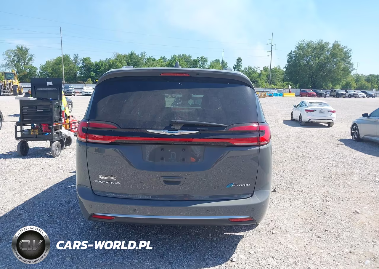 2021 Chrysler Pacifica Hybrid Pinnacle VIN:2C4RC1N7XMR529283 - 16