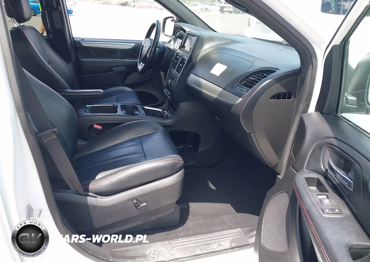 2019 Dodge Grand Caravan Gt VIN:2C4RDGEG9KR690284 - 5