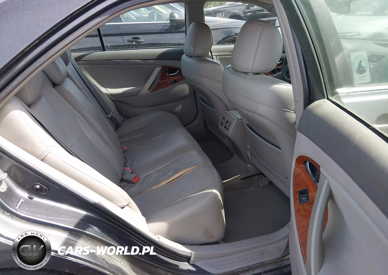 2010 Toyota Camry Xle VIN:4T1BF3EK1AU560196 - 8