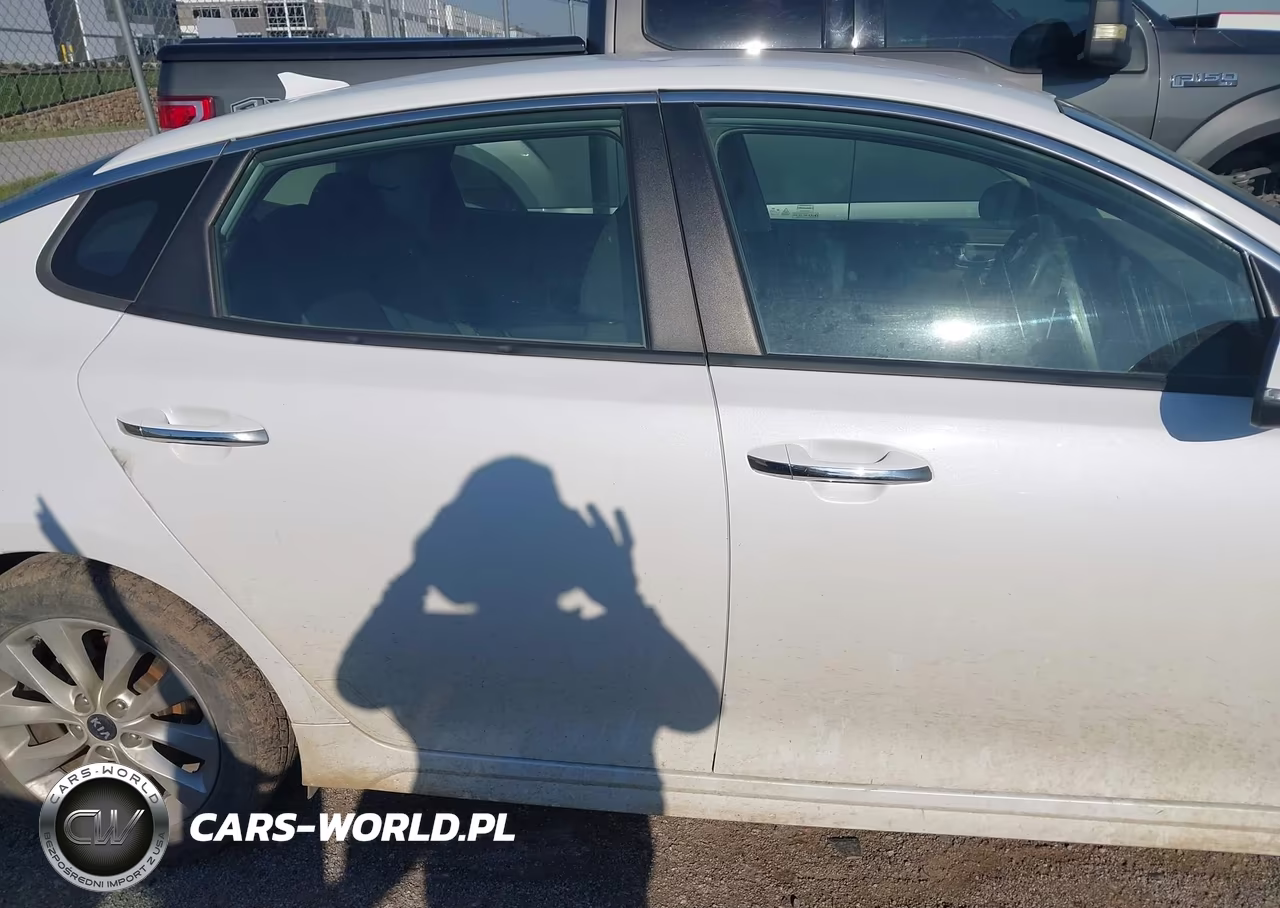 2018 Kia Optima Lx VIN:5XXGT4L39JG264966 - 13