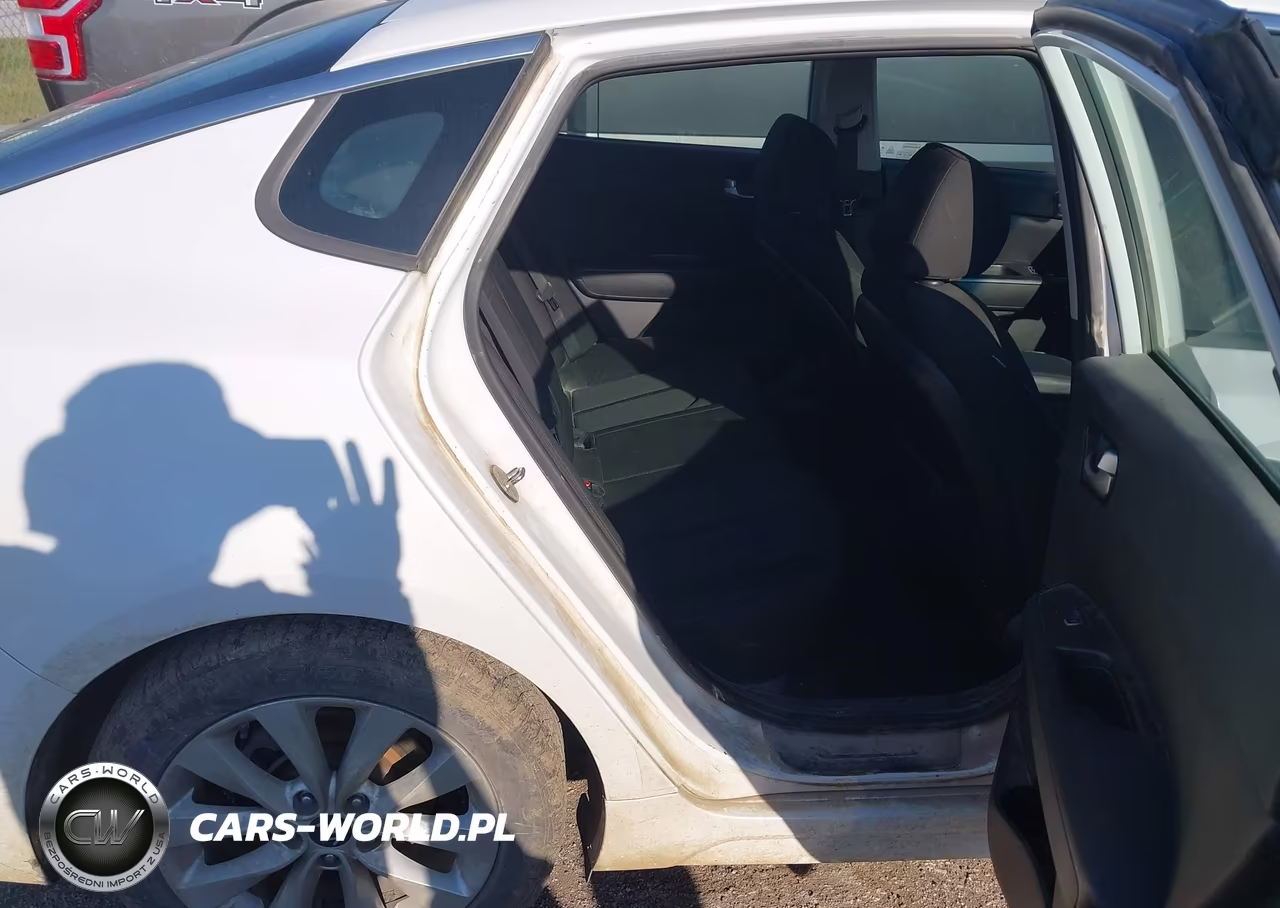 2018 Kia Optima Lx VIN:5XXGT4L39JG264966 - 8