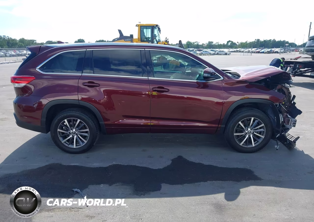 2017 Toyota Highlander Xle VIN:5TDKZRFH1HS232325 - 13
