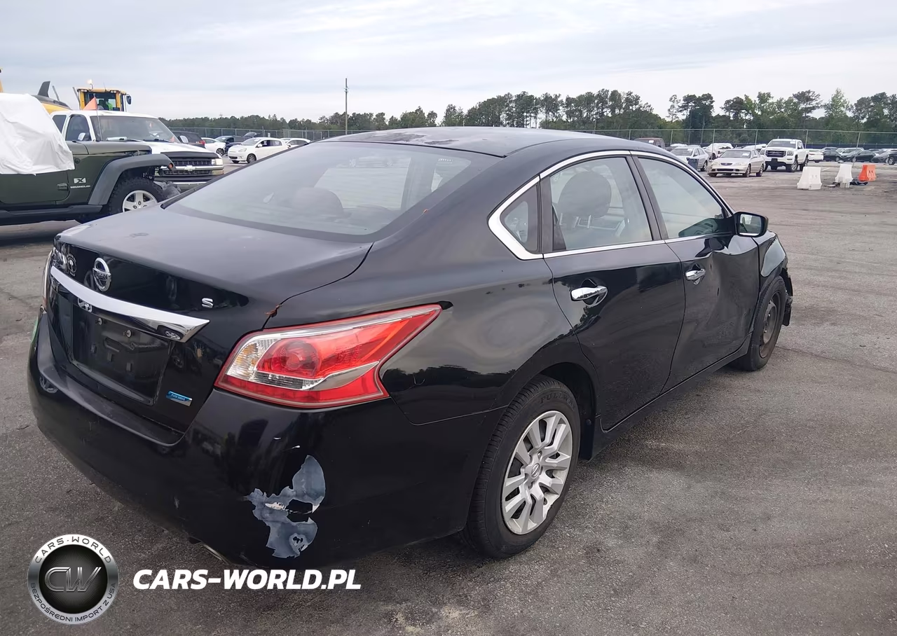 2013 Nissan Altima 2.5 S VIN:1N4AL3AP5DN519665 - 4