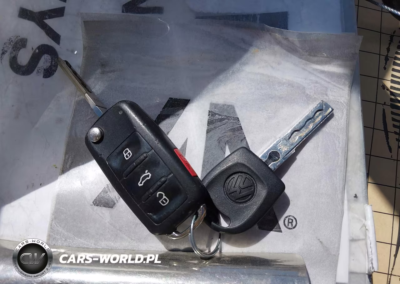 2015 Volkswagen Tiguan S VIN:WVGBV7AX5FW020275 - 11