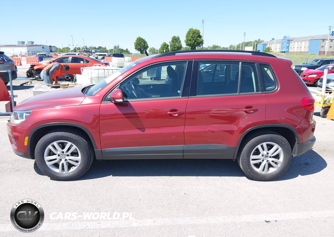 2015 Volkswagen Tiguan S VIN:WVGBV7AX5FW020275 - 14