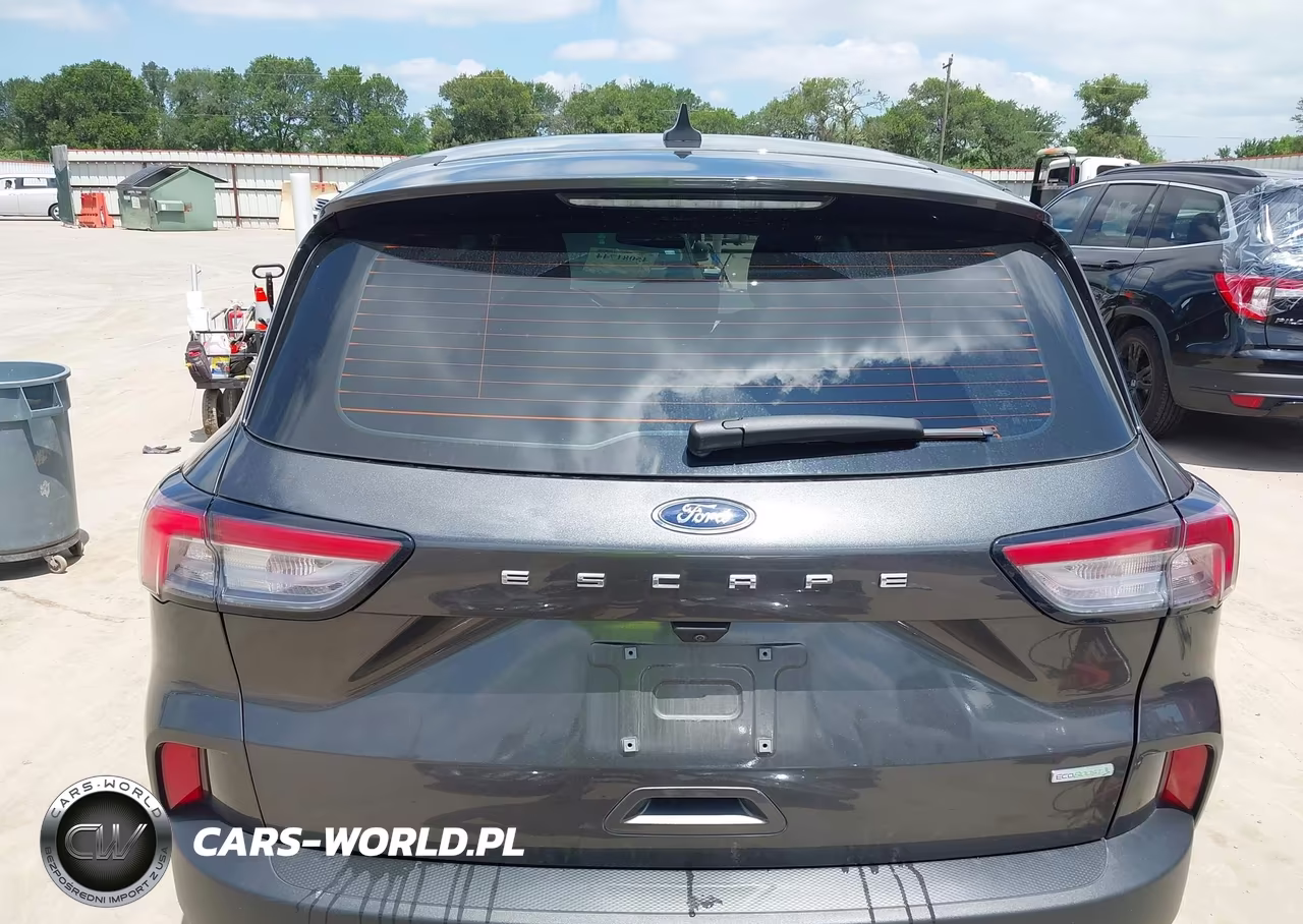 2020 Ford Escape S VIN:1FMCU0F62LUC24182 - 16