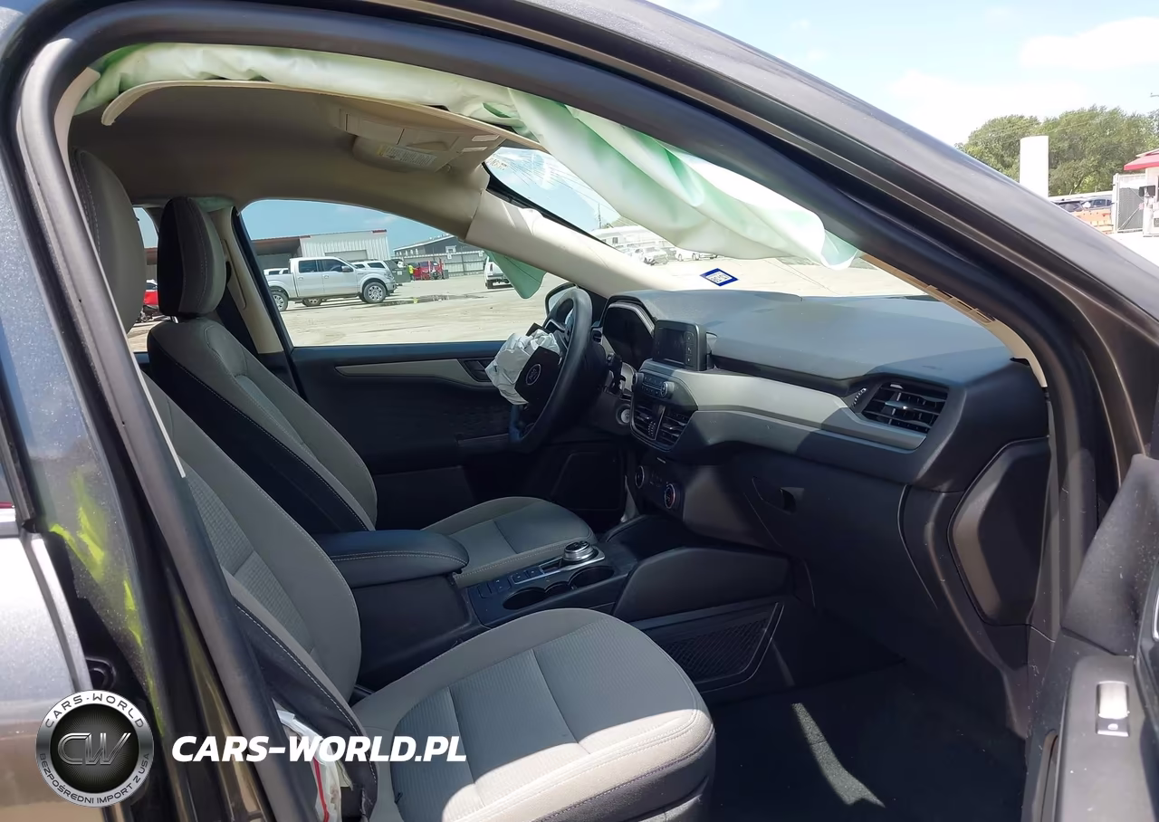2020 Ford Escape S VIN:1FMCU0F62LUC24182 - 5