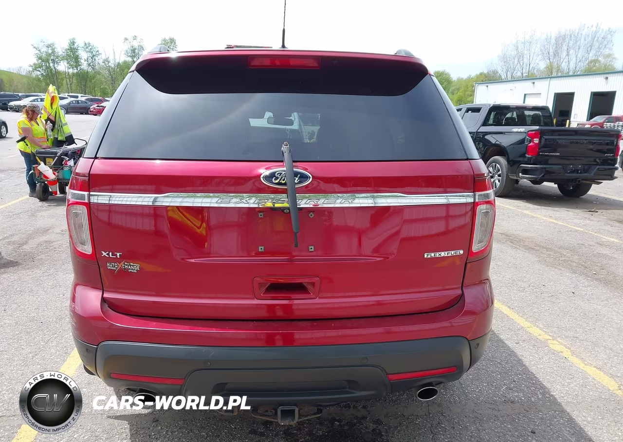 2015 Ford Explorer Xlt VIN:1FM5K7D82FGB22234 - 16