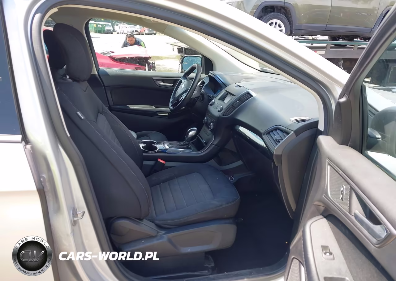 2018 Ford Edge Se VIN:2FMPK3G96JBB98867 - 5