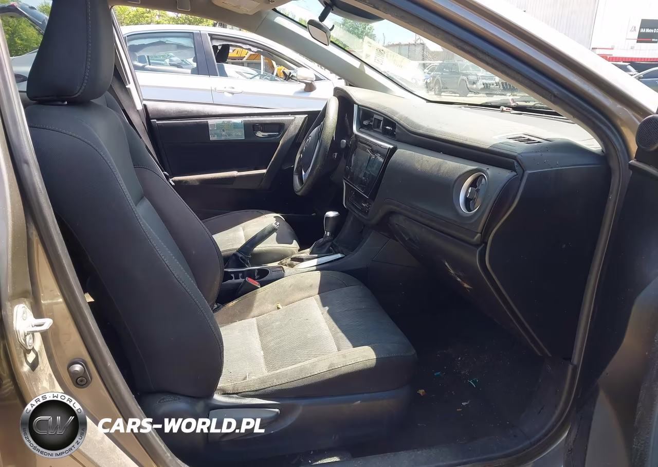 2017 Toyota Corolla Le VIN:2T1BURHE8HC846069 - 5