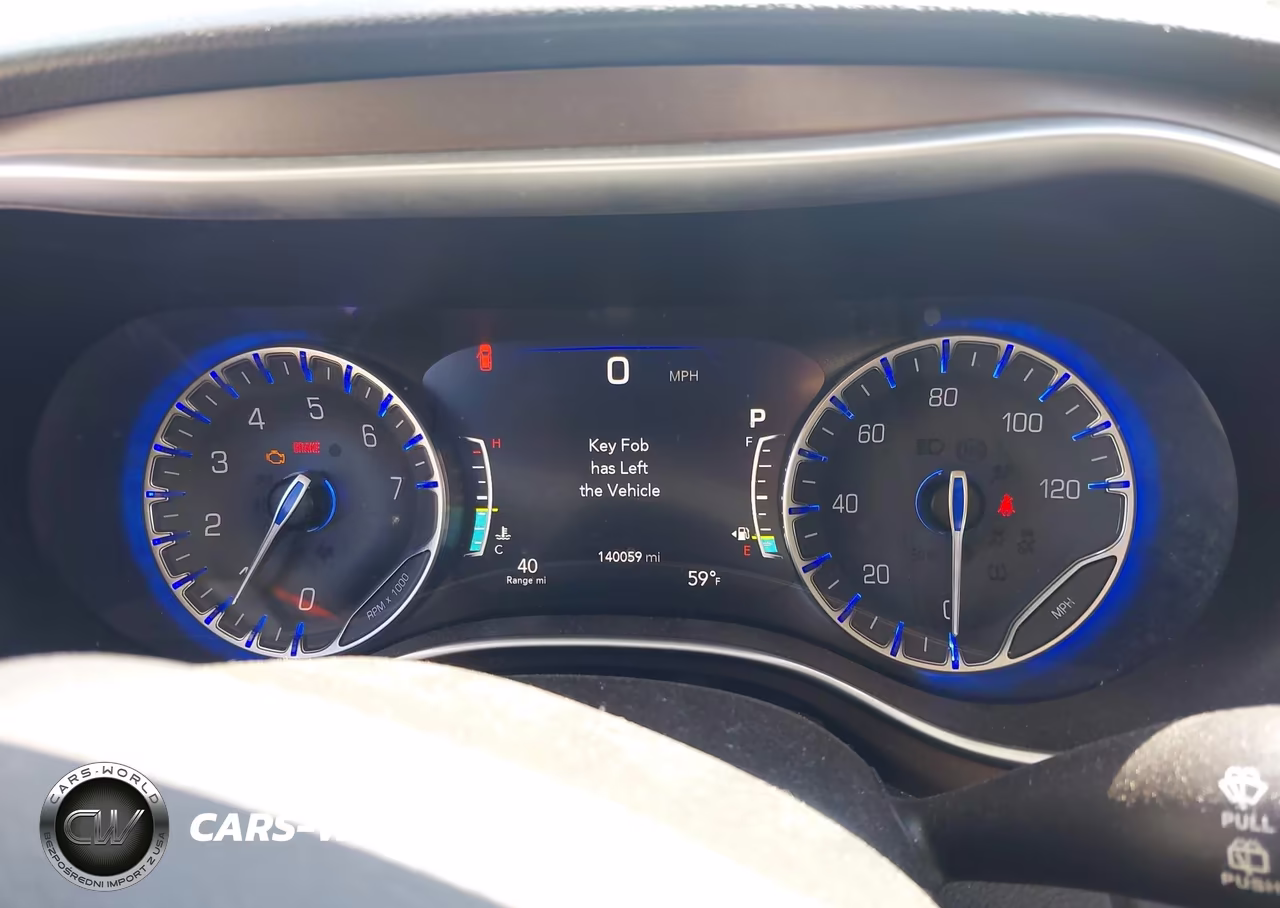 2017 Chrysler Pacifica Touring-L Plus VIN:2C4RC1EG2HR839482 - 7