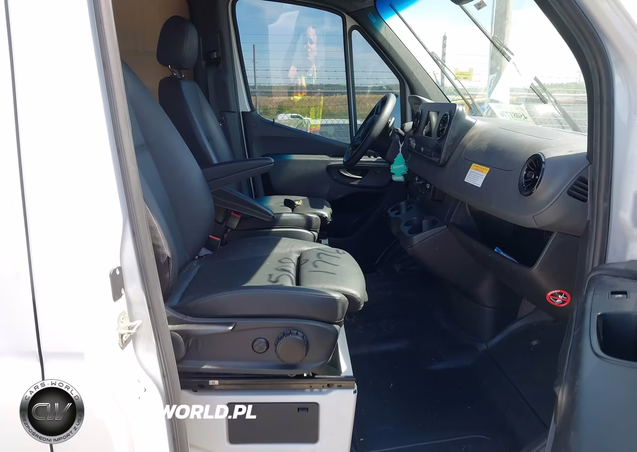 2024 Mercedes-Benz Sprinter 2500 High Roof 4-Cyl Diesel VIN:W1Y4KCHYXRT174771 - 5