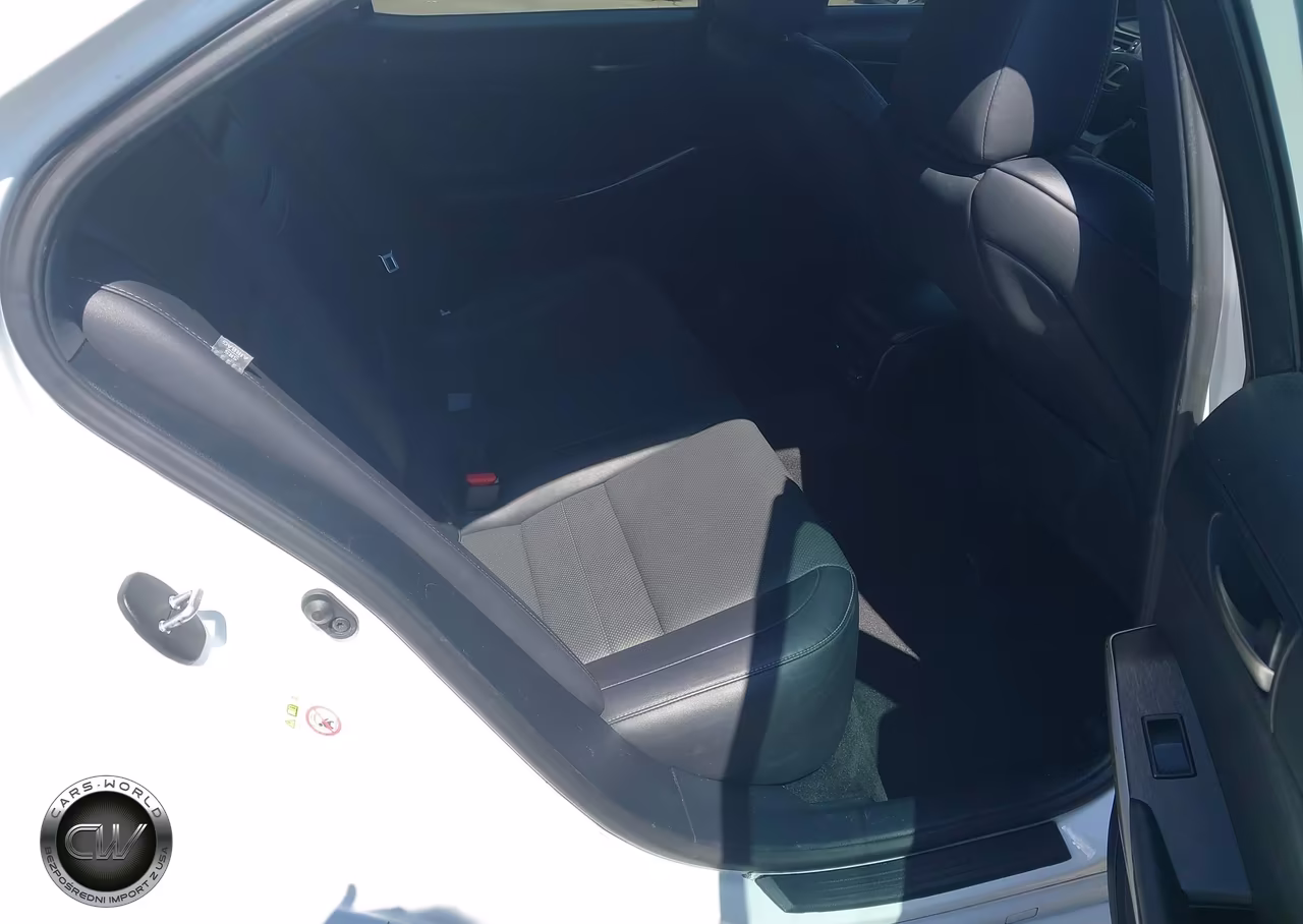 2019 Lexus Is 300 VIN:JTHC81D24K5035135 - 8