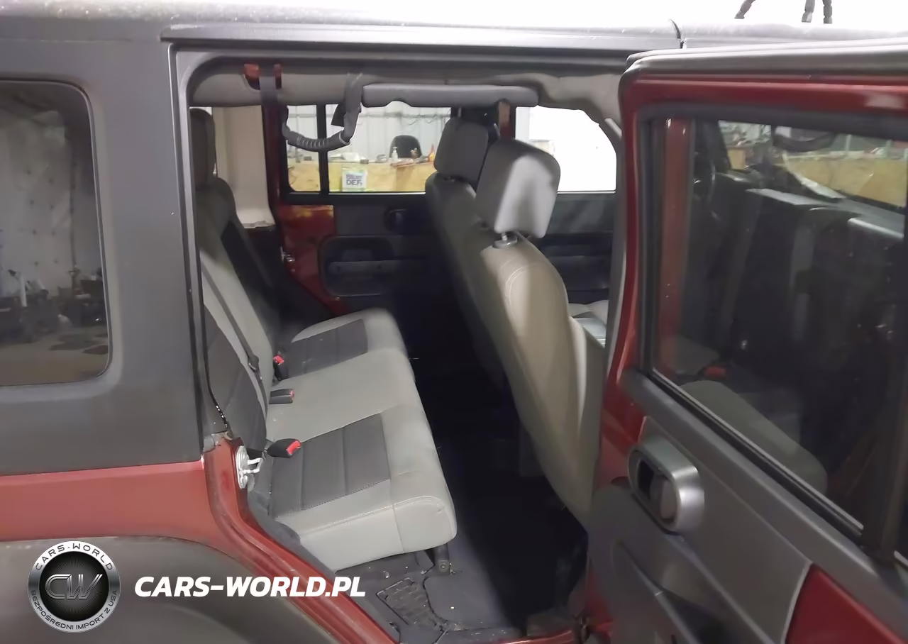 2009 Jeep Wrangler Unlimited X VIN:1J4GA39109L784596 - 8
