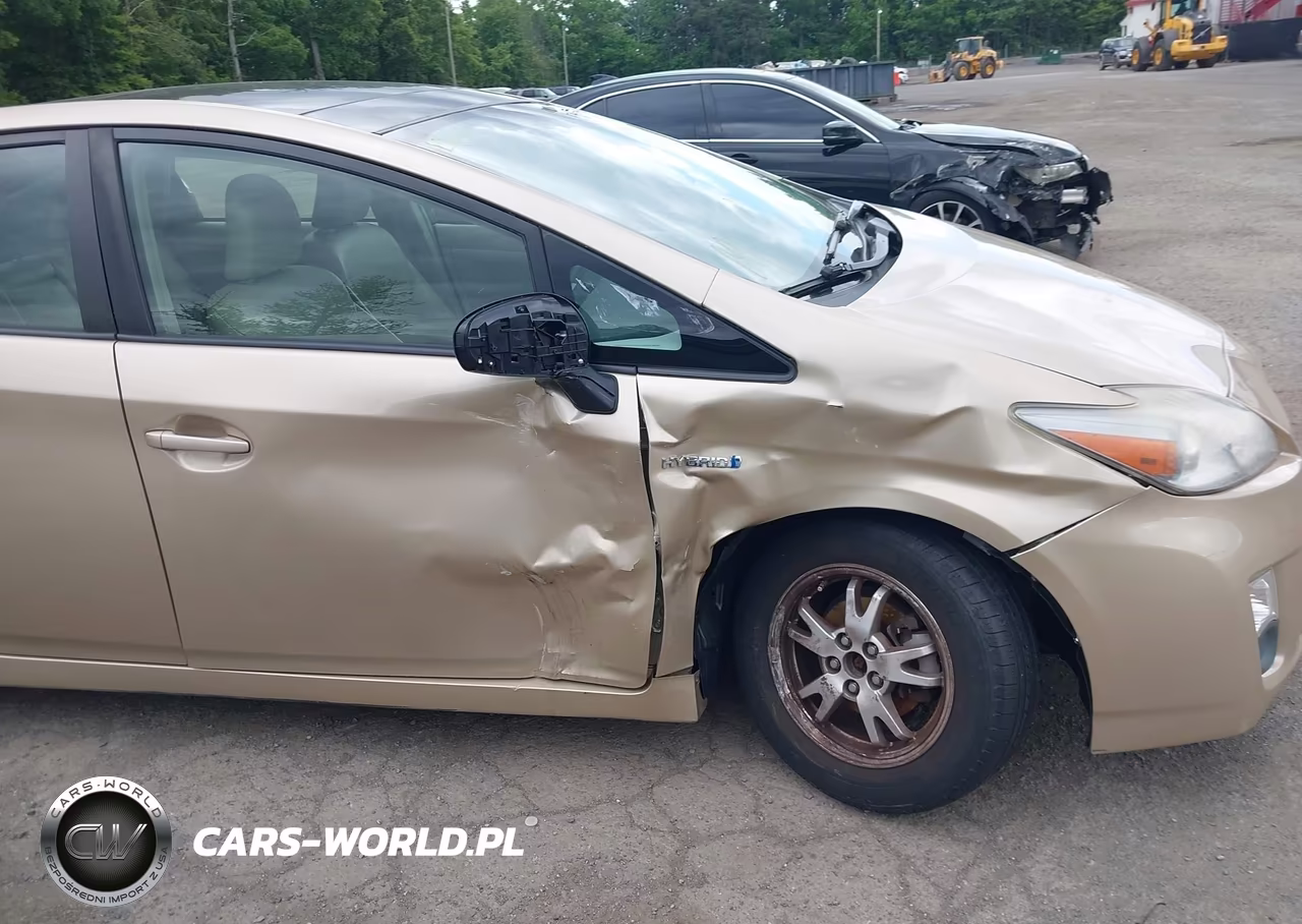 2011 Toyota Prius VIN:JTDKN3DU7B1413250 - 6