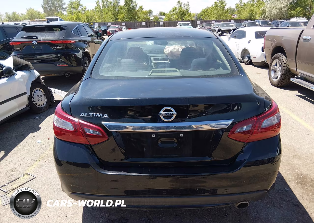 2018 Nissan Altima 2.5 S VIN:1N4AL3AP7JC121459 - 17