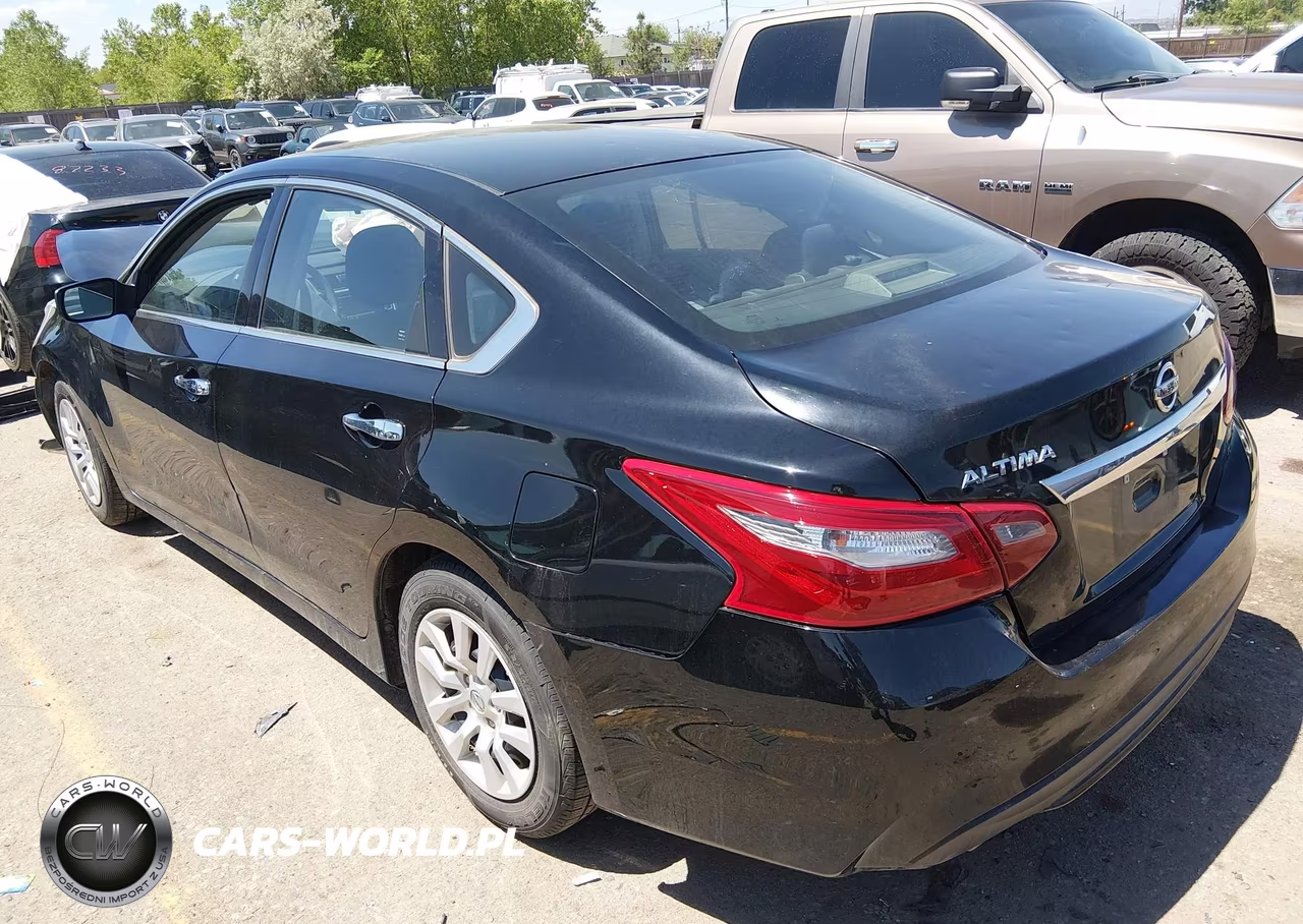 2018 Nissan Altima 2.5 S VIN:1N4AL3AP7JC121459 - 3