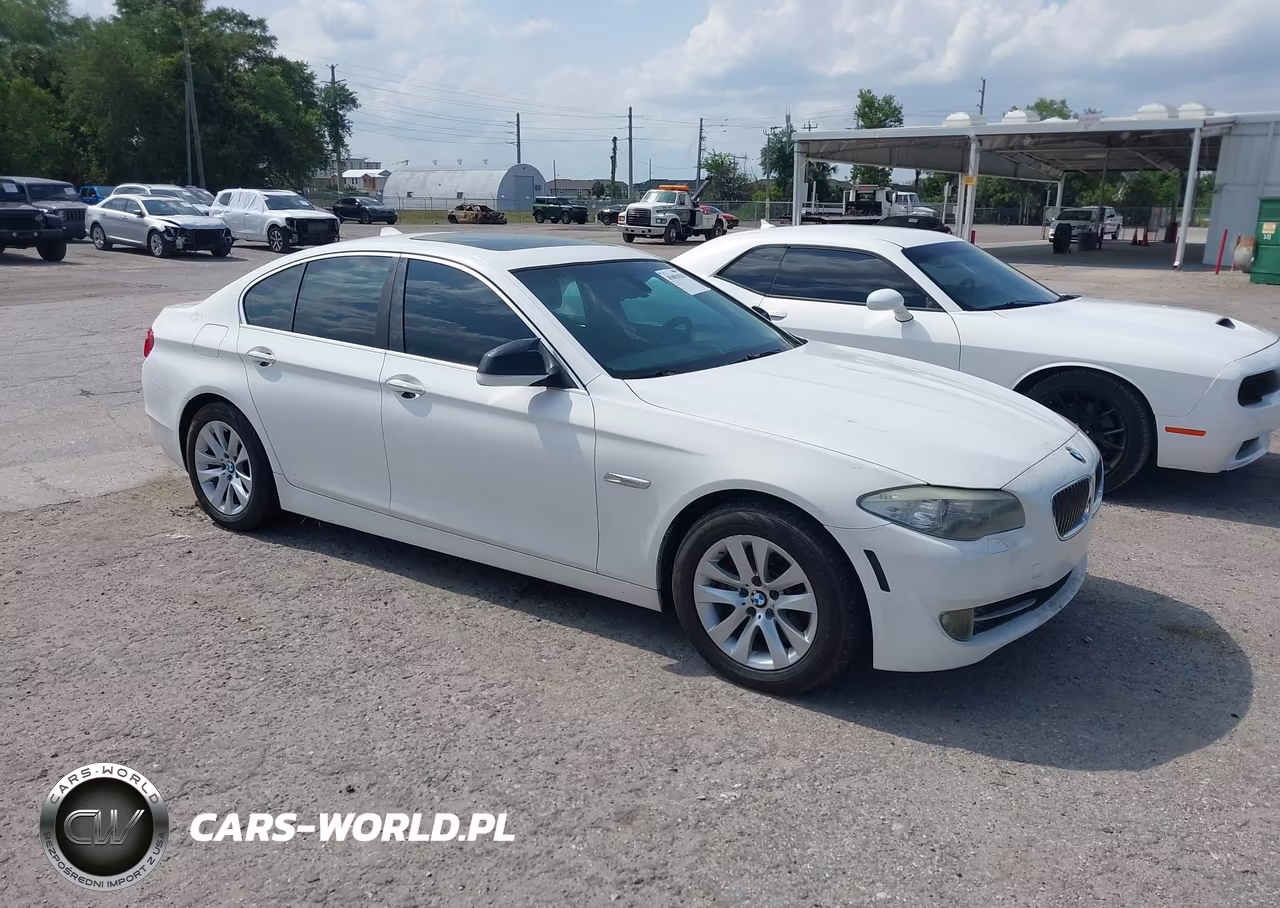 2011 BMW 528I – zdjęcie 1 z 11