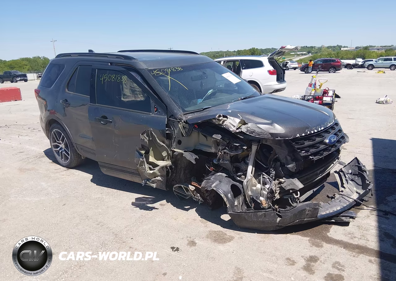 2016 Ford Explorer Sport – zdjęcie 1 z 17