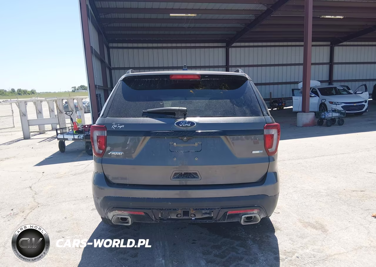 2016 Ford Explorer Sport VIN:1FM5K8GT4GGB62158 - 17