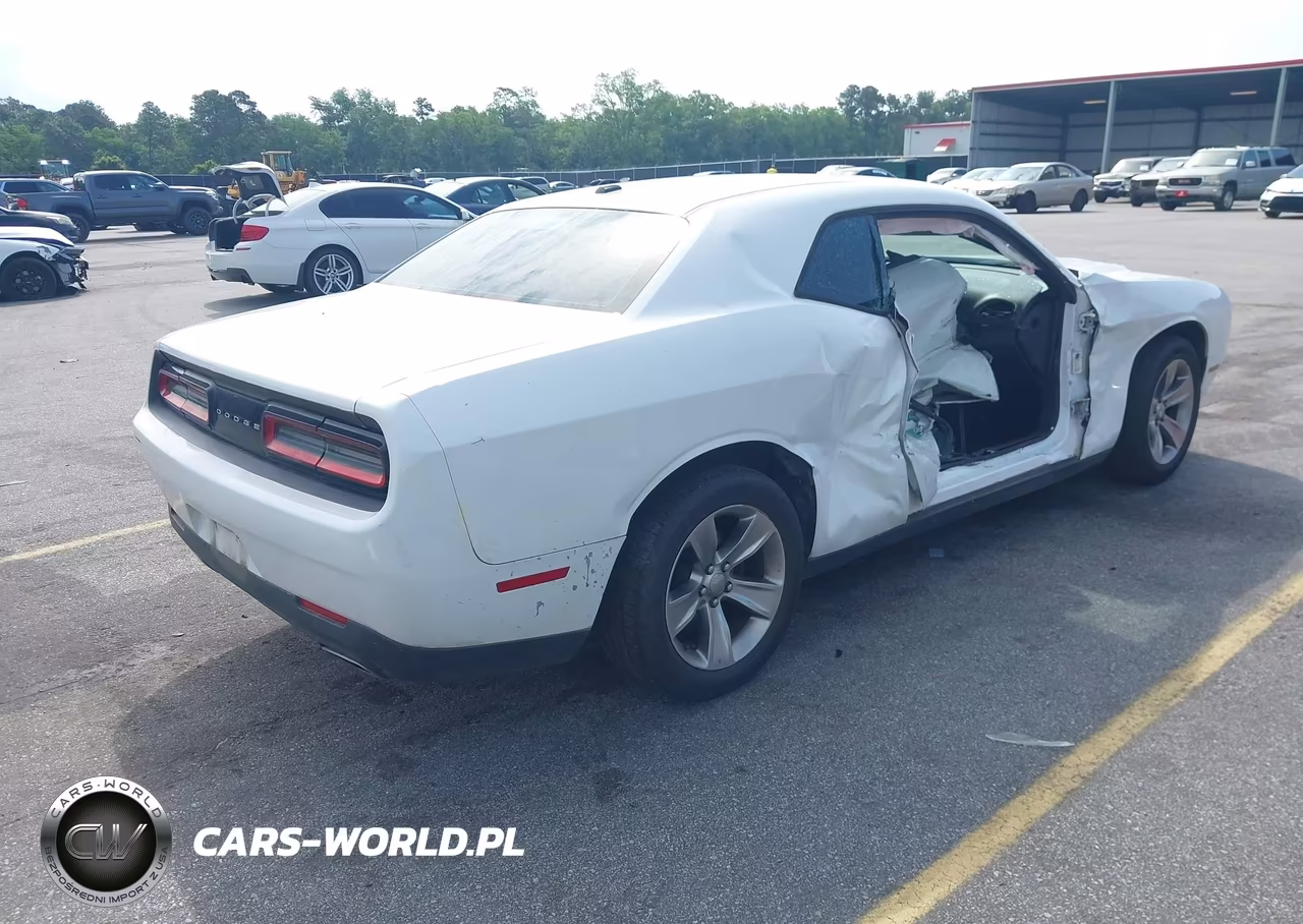 2015 Dodge Challenger Sxt VIN:2C3CDZAG3FH822026 - 4