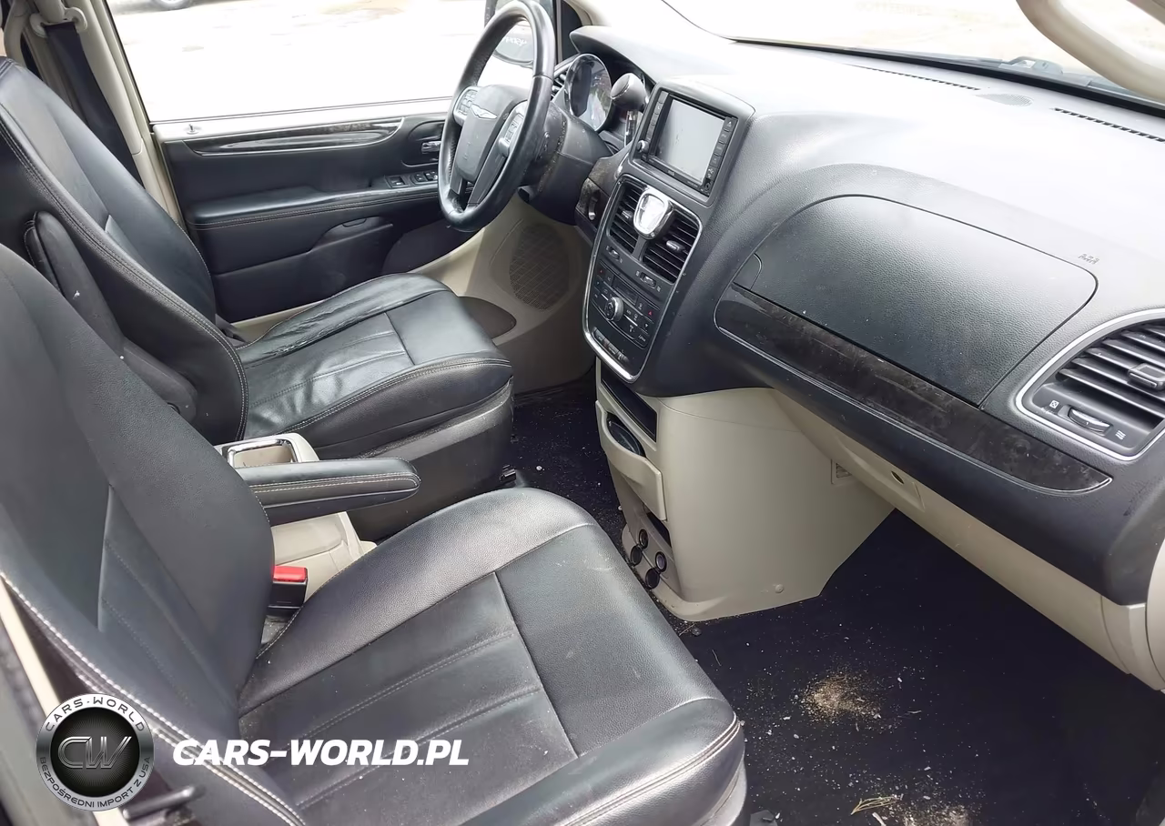 2013 Chrysler Town & Country Touring VIN:2C4RC1BG7DR745189 - 5