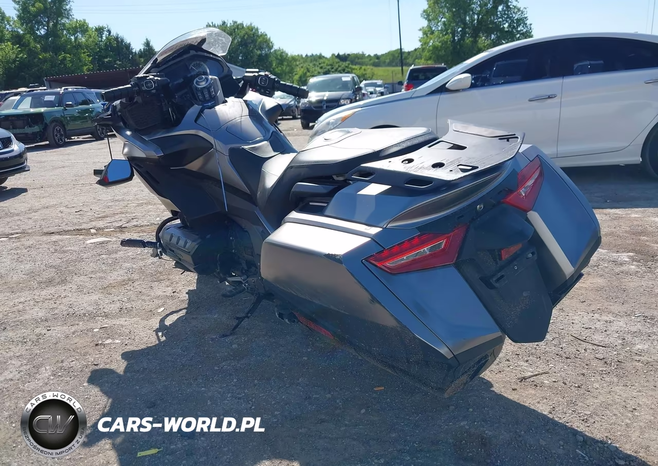 2018 Honda Gl1800 B VIN:JH2SC7911JK000235 - 3