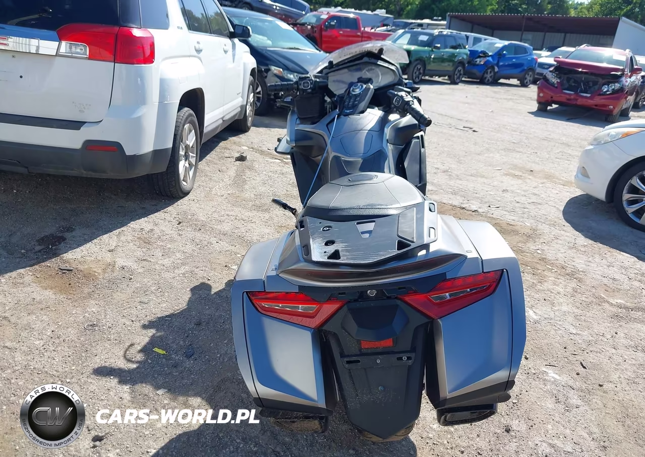 2018 Honda Gl1800 B VIN:JH2SC7911JK000235 - 6