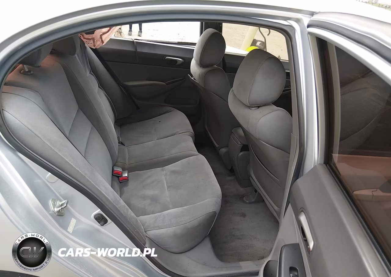2007 Honda Civic Lx VIN:2HGFA16517H308804 - 8