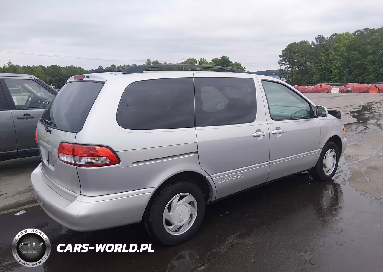 2002 Toyota Sienna Le VIN:4T3ZF13C72U499413 - 4