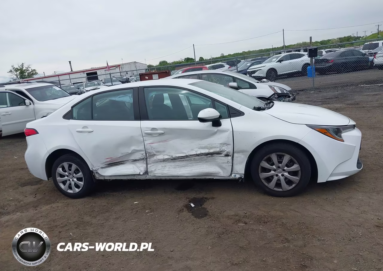 2022 Toyota Corolla Le VIN:5YFEPMAE1NP372317 - 13