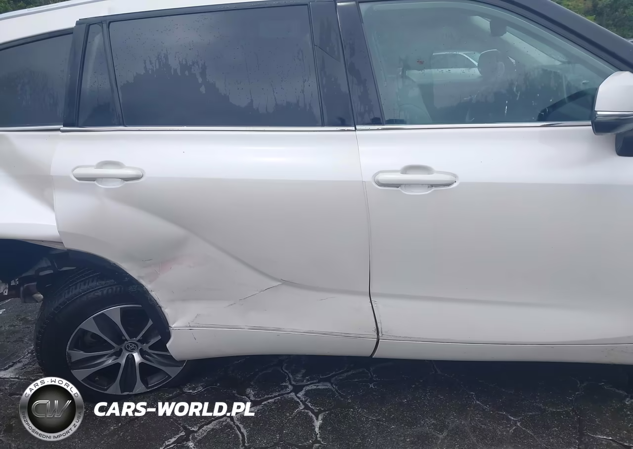2021 Toyota Highlander Xle VIN:5TDGZRAH8MS046613 - 13