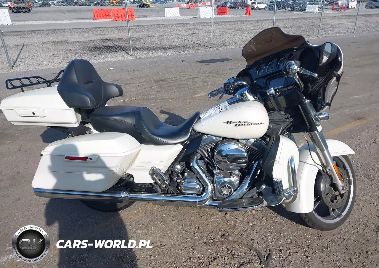 2015 Harley-Davidson Flhxs Street Glide Special VIN:1HD1KRM10FB644633 - 12