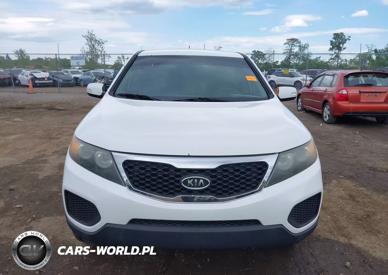 2011 Kia Sorento Lx VIN:5XYKT3A13BG036268 - 12